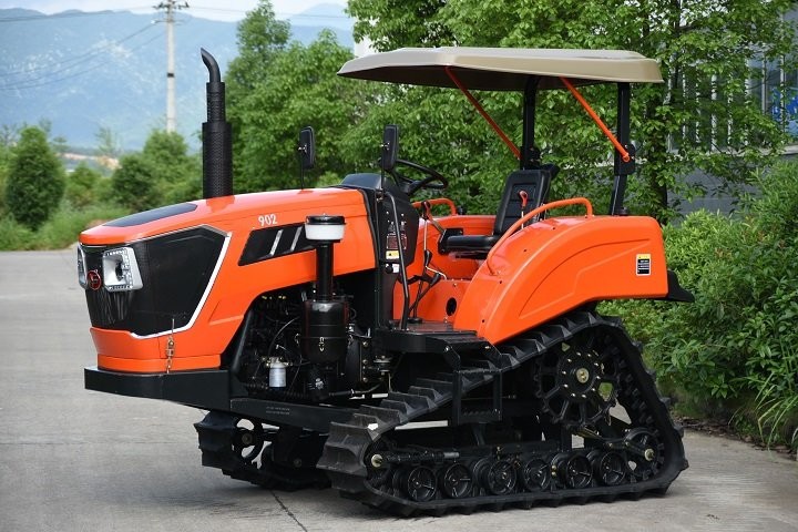 70 HP Crawler Farm Tractor Used In Water Field Compact Structure